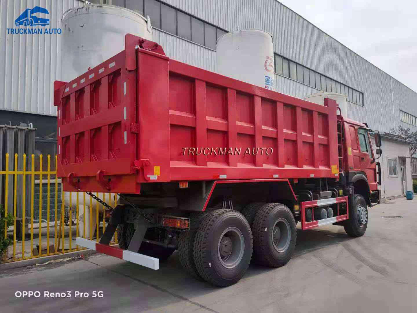 371HP Sino Dump Truck For South Sudan With Military Bumper