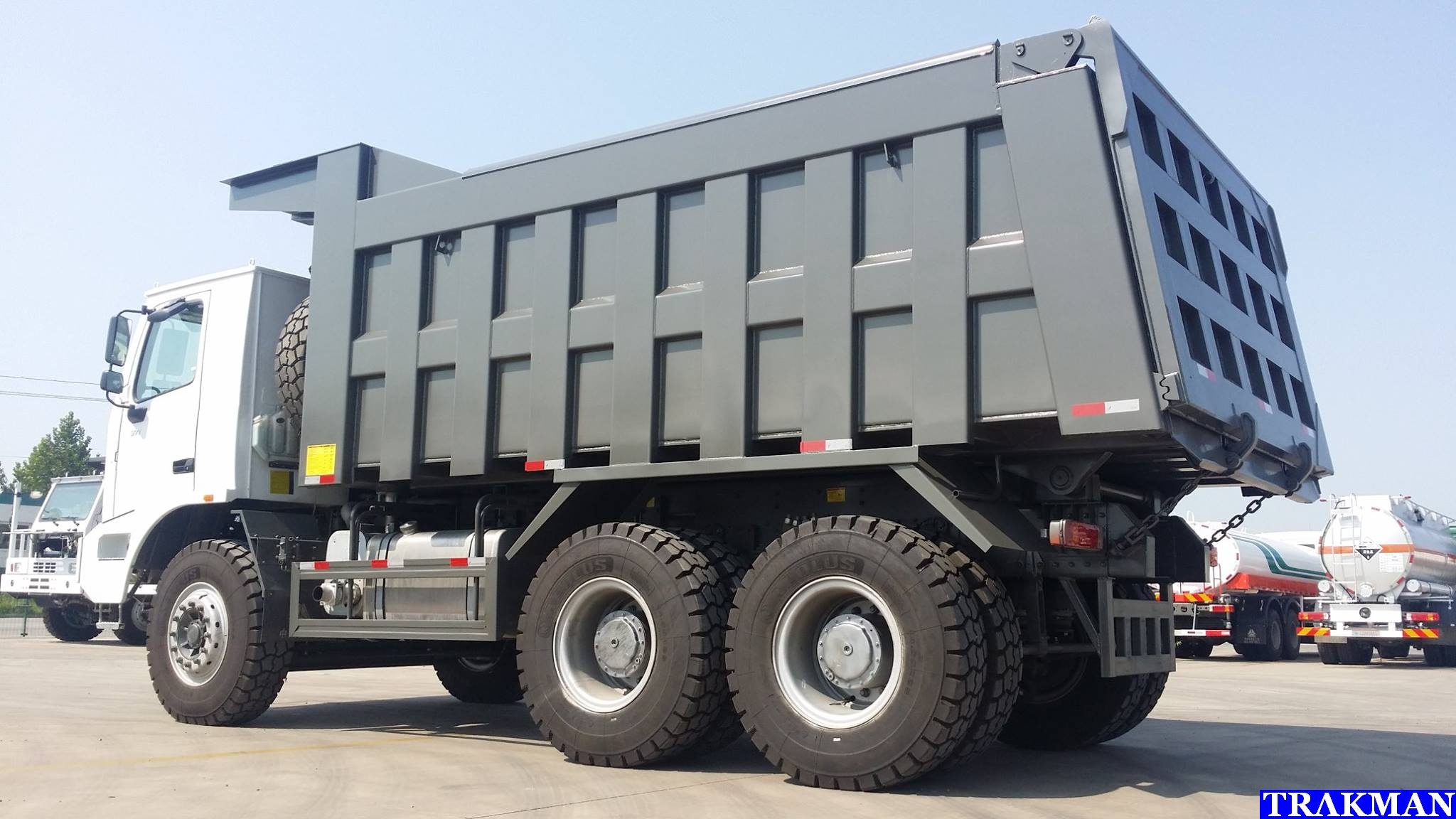 SINOTRUK HOWO 70 Tons Dump Truck