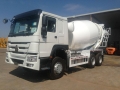 SINOTRUK HOWO 6x4 Concrete Mixer Truck