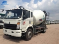 SINOTRUK HOWO 4m3 Light Concrete Mixer Truck