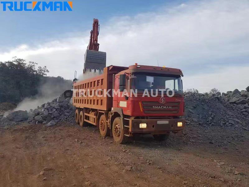 SHACMAN-dump-truck-loading-at-Guinea-mine
