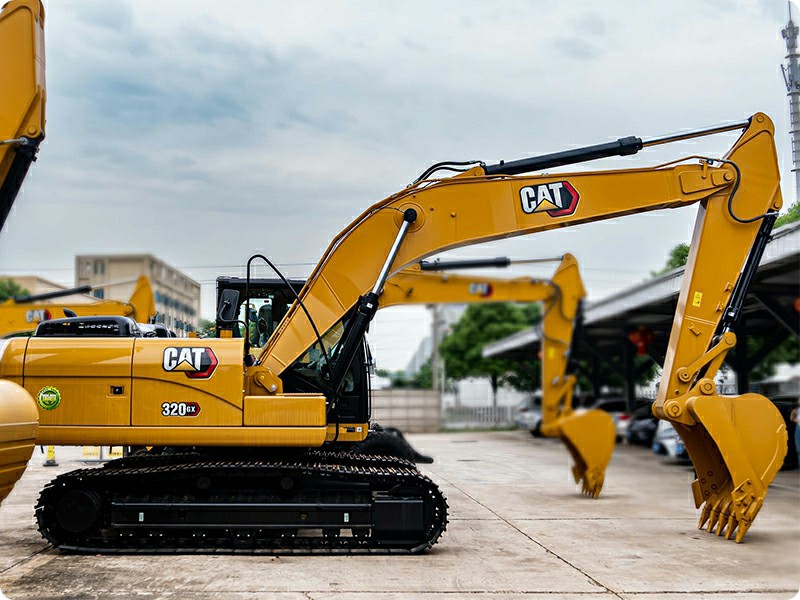 CAT 320GX Side View