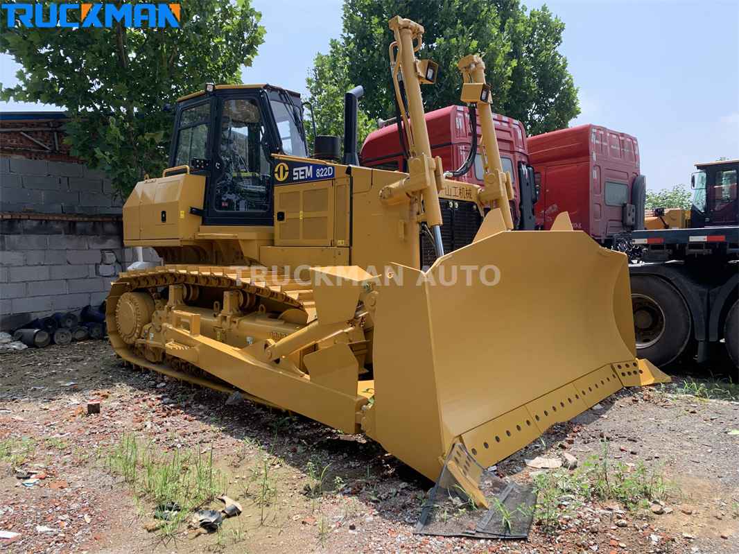 SEM822D bulldozer