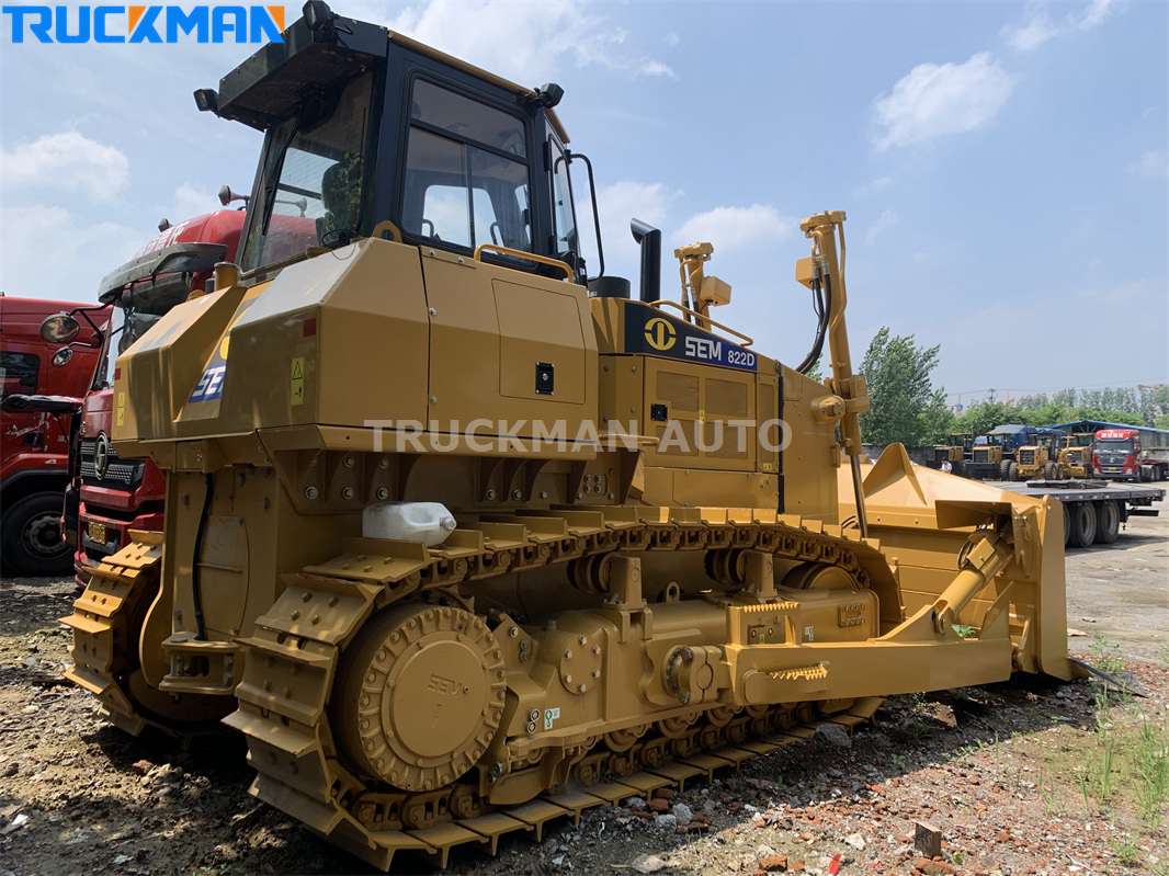 SEM822D bulldozer