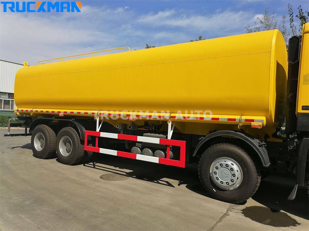 SINOTRUK HOWO 30000 Liter Water Tanker Truck