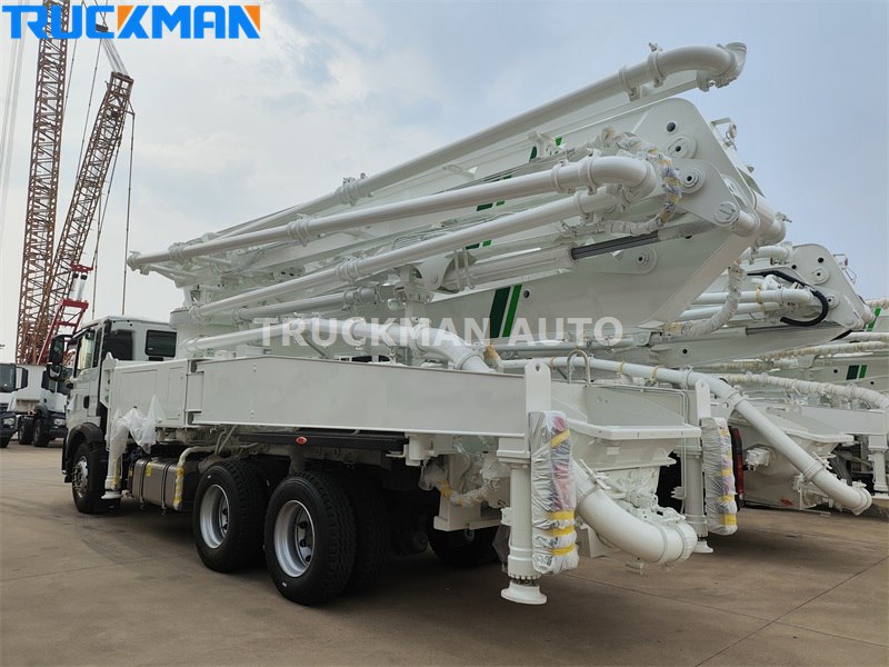 Concrete Pump Truck