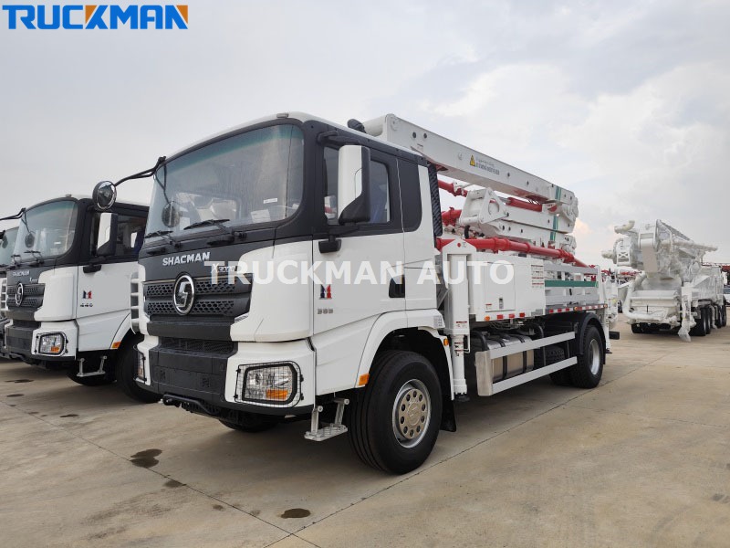 XCMG 33m pump truck