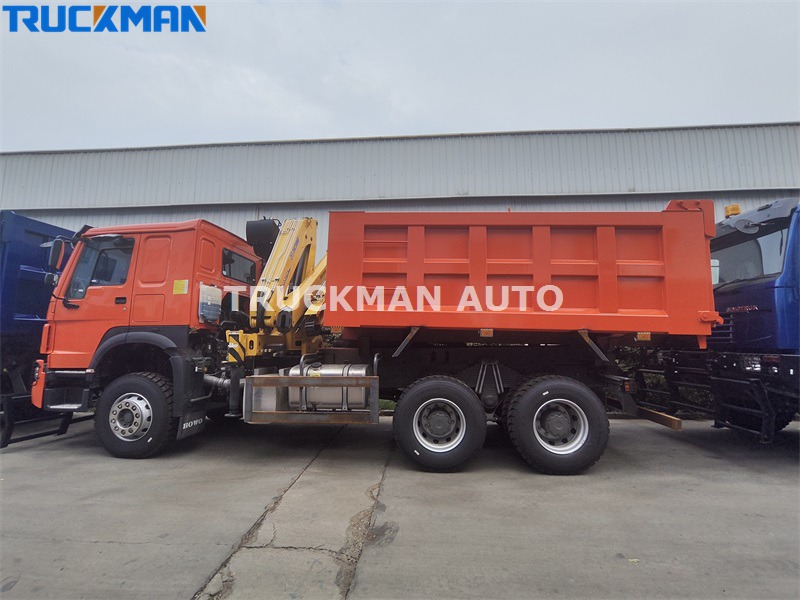 HOWO truck with crane