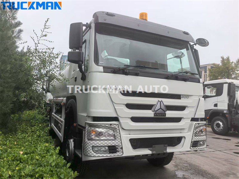 HOWO 4x2 fuel tanker