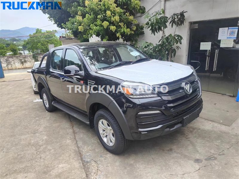4X4 pickup truck