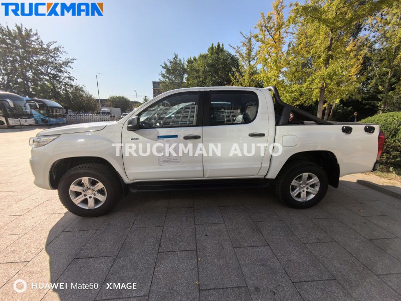 TUNLAND E pickup truck