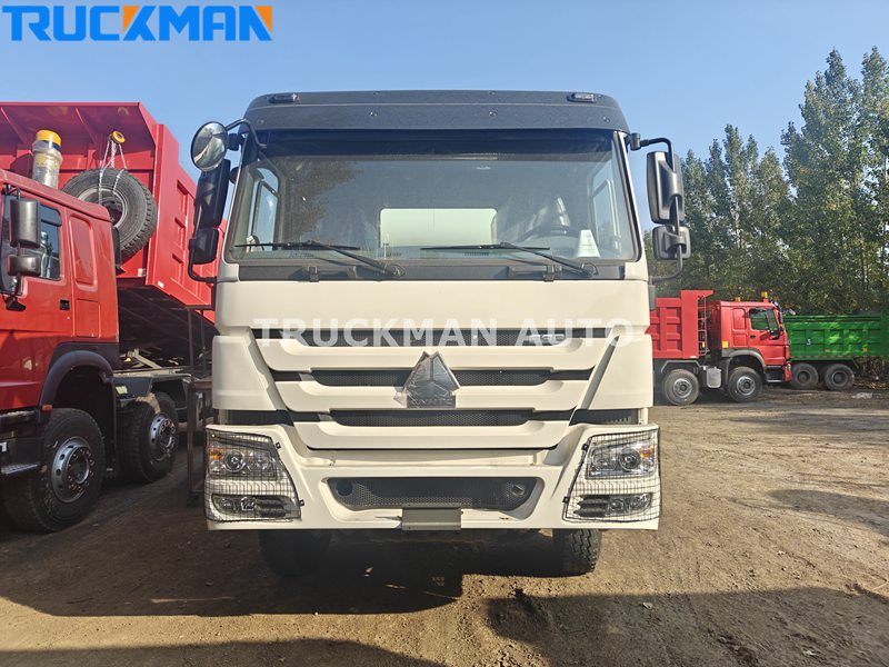 SINOTRUK HOWO 6x4 8CBM Concrete Mixer Truck