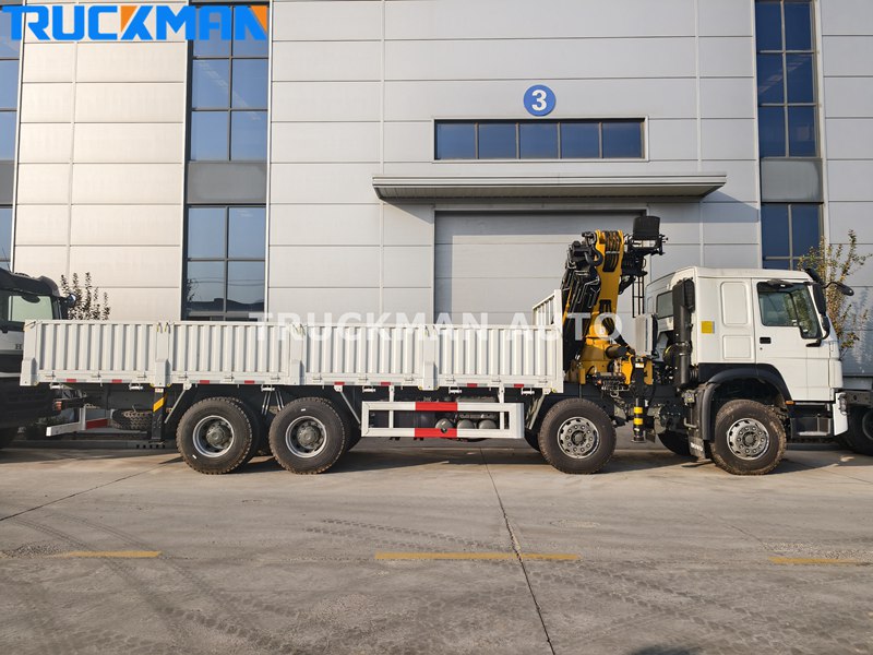 HOWO Lorry Truck With Crane