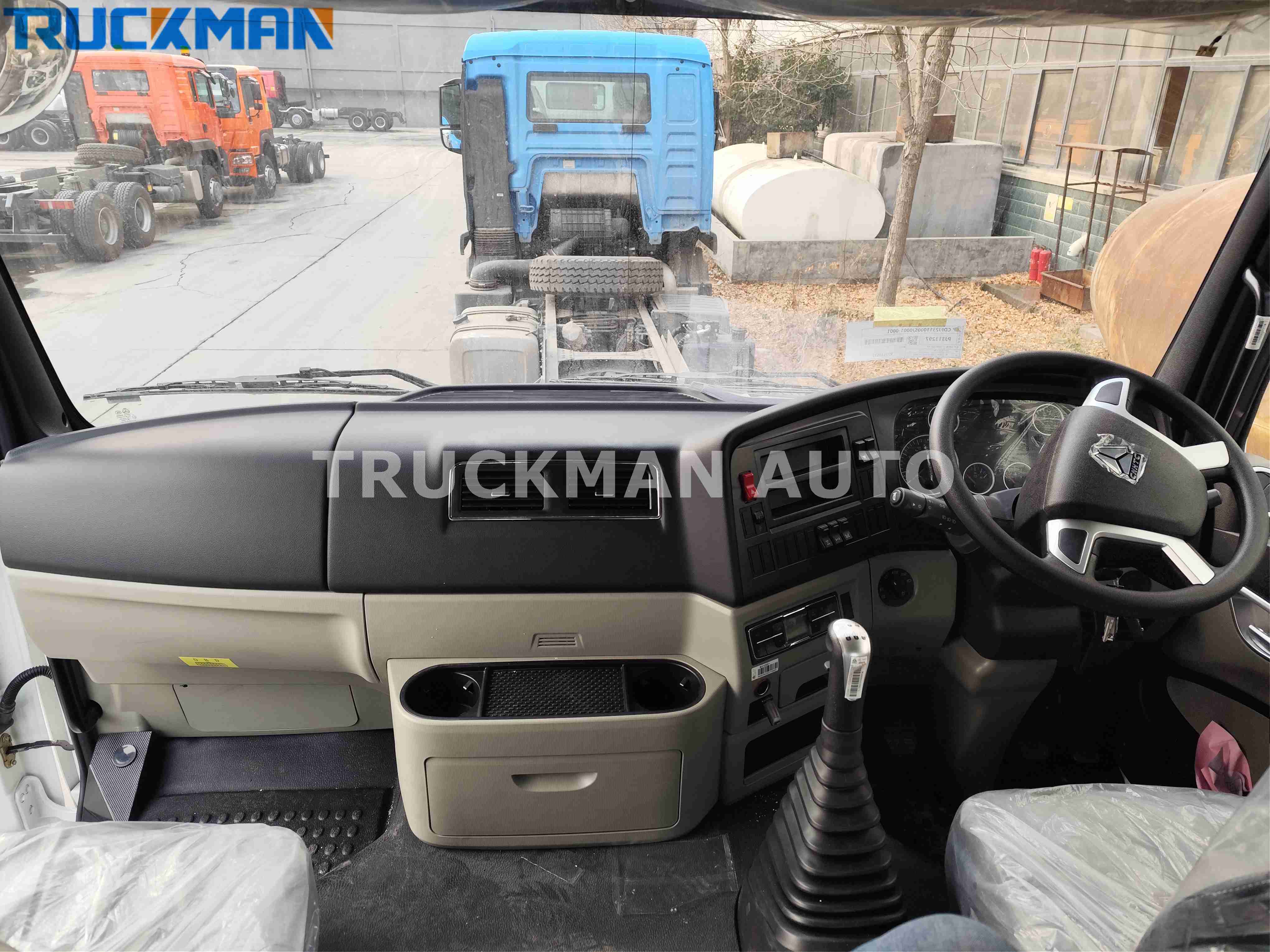 HOWO tipper truck dealer