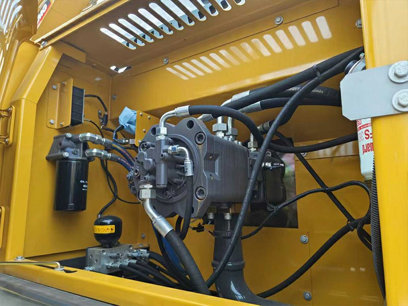 XCMG XE370CA main hydraulic pump