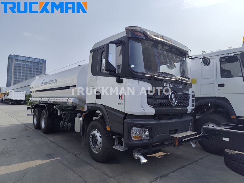SHACMAN X3000 Water Tanker Truck