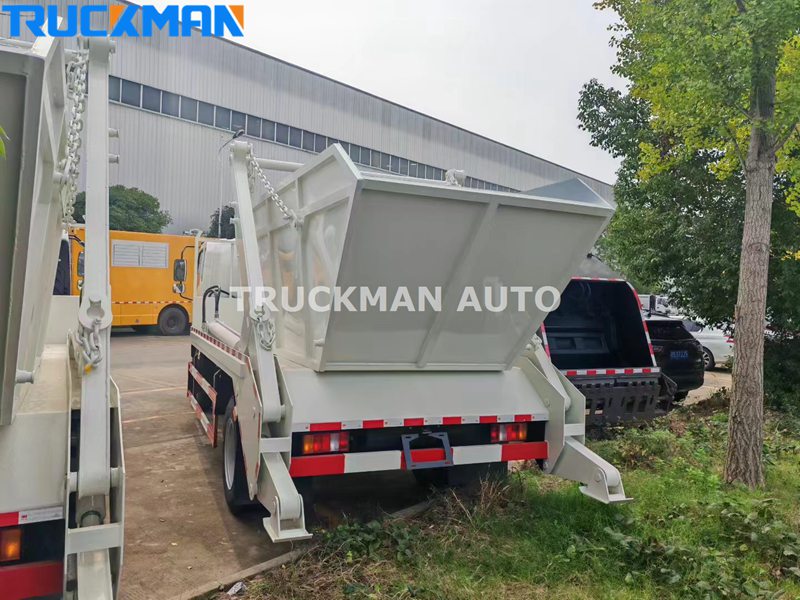 HOWO Swept Body Refuse Collector Truck