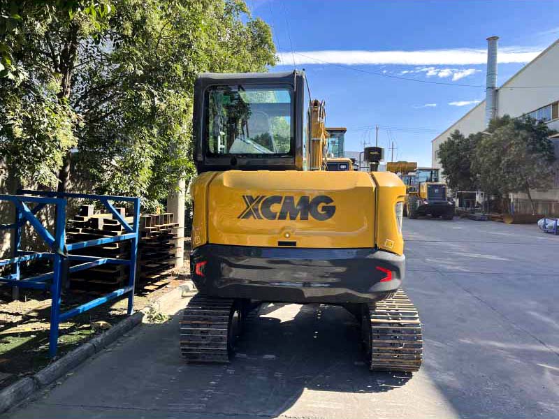 XCMG XE55GA crawler excavator rear view