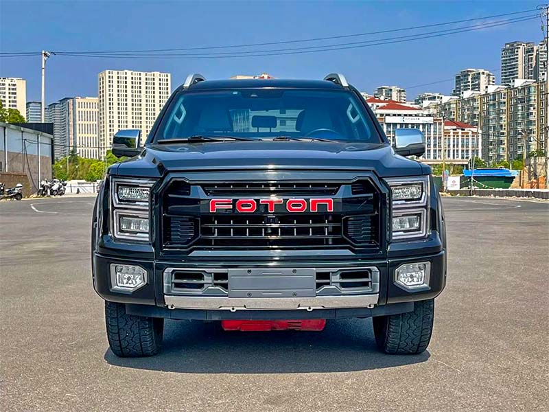FOTON TUNLAND G9 pickup front design with matrix headlights and black grille