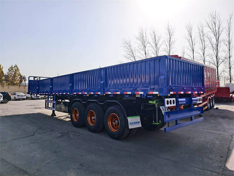 28 ton landing gear installed on 3 axle 60 tons side wall semi trailer