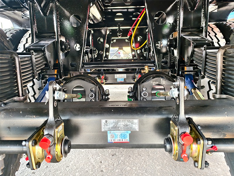 3 Axles 60 Tons Side Wall Trailer Brake System