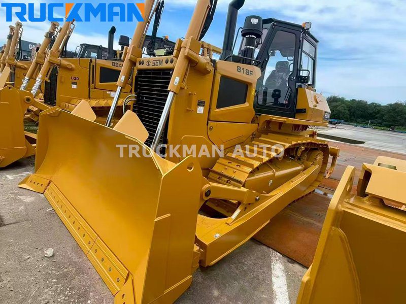 SEM 818F Bulldozer