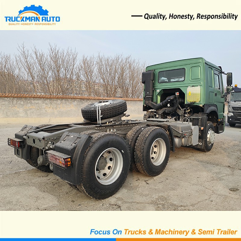 HOWO 400HP Tractor Truck Right Rear Three-quarter View_shen