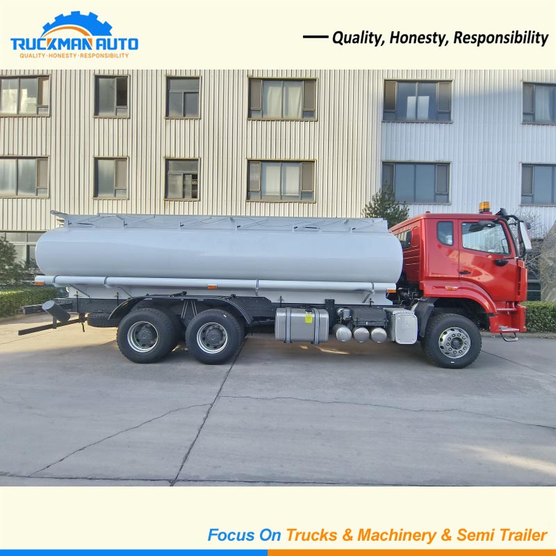 SINOTRUK HOWO Fuel Tanker Truck