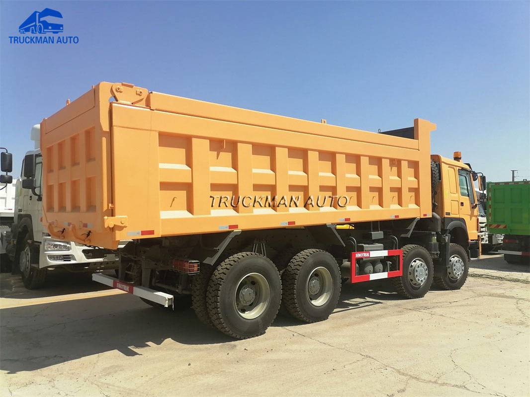 12 Wheel SINOTRUK HOWO 50 Tons Dump Truck For Ghana