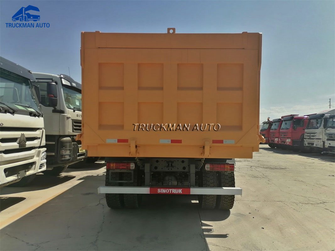 12 Wheel SINOTRUK HOWO 50 Tons Dump Truck For Ghana