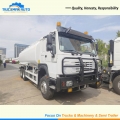 SINOTRUK HOWO 10 Wheels 400HP 25000 Liters Fuel Tanker Truck For Guinea